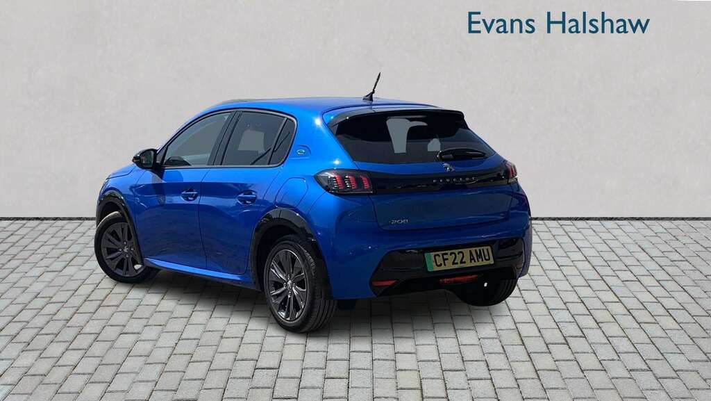Peugeot e-208 100Kw Allure Premium 50Kwh 2022 Blue #2