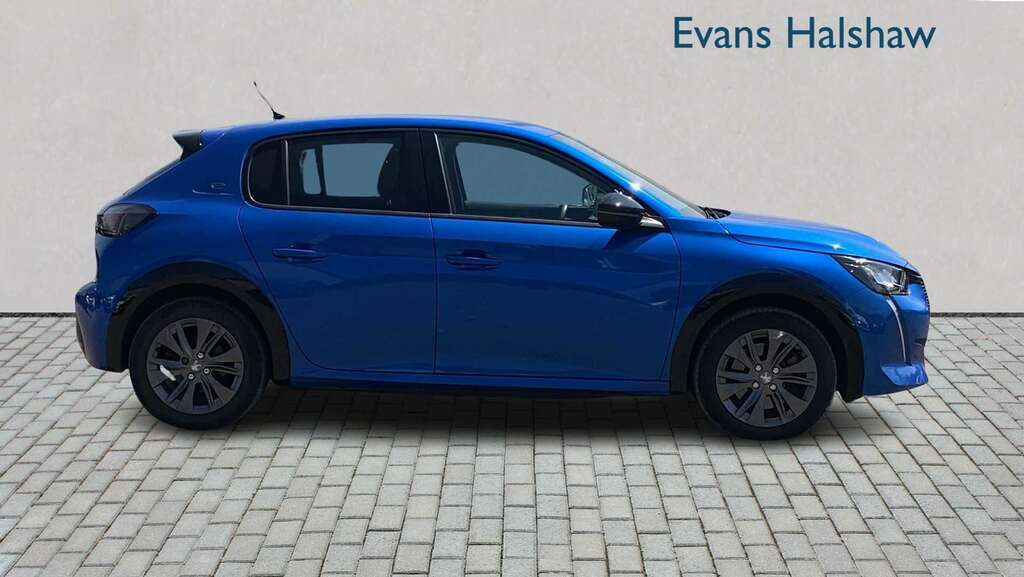 Peugeot e-208 100Kw Allure Premium 50Kwh 2022 Blue #3