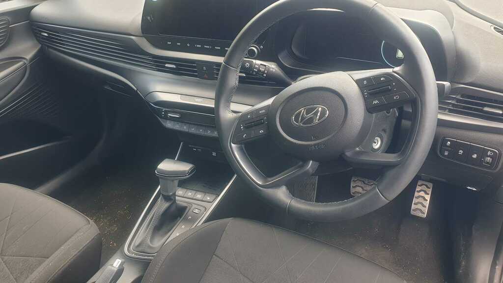 Hyundai Bayon 1.0 Tgdi 48V Mhev Premium Dct 2023 Black #6