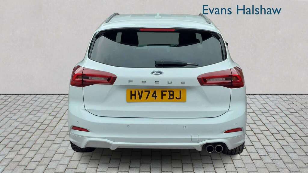 Ford Focus 1.0 Ecoboost Hybrid Mhev St-line 2024 HV74FBJ White #6