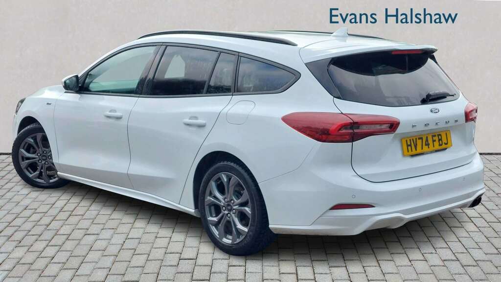 Ford Focus 1.0 Ecoboost Hybrid Mhev St-line 2024 White