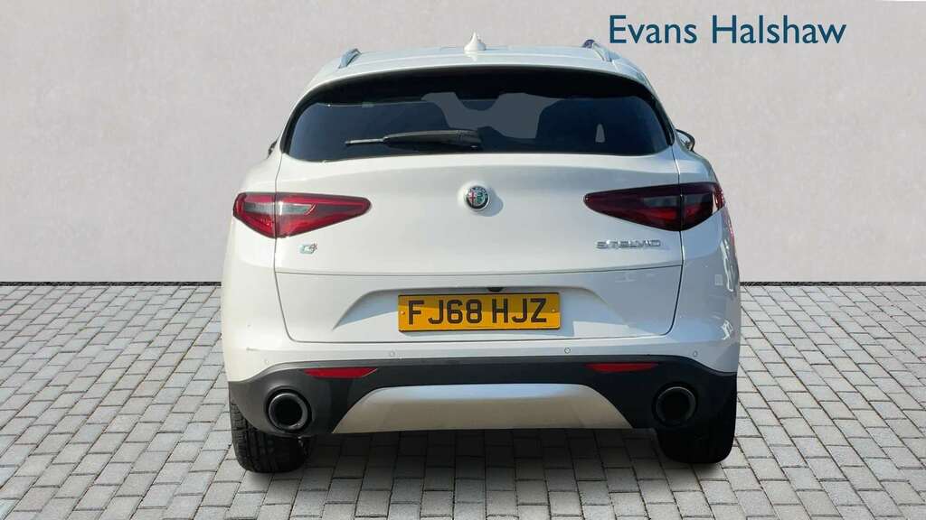Alfa Romeo Stelvio 2.0 Turbo 280 Speciale 2018 White #3