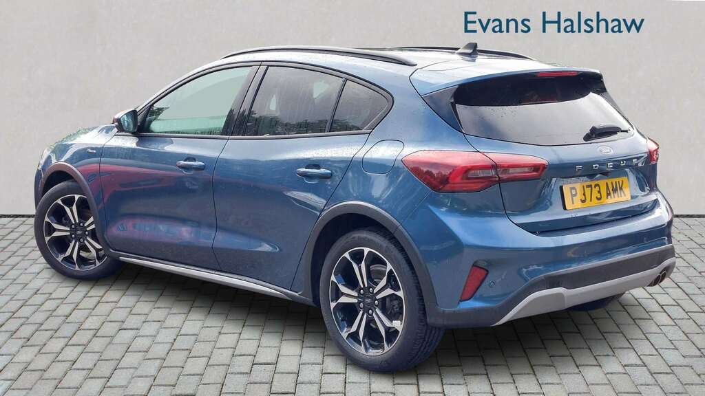 Ford Focus 1.0 Ecoboost Active Red #3