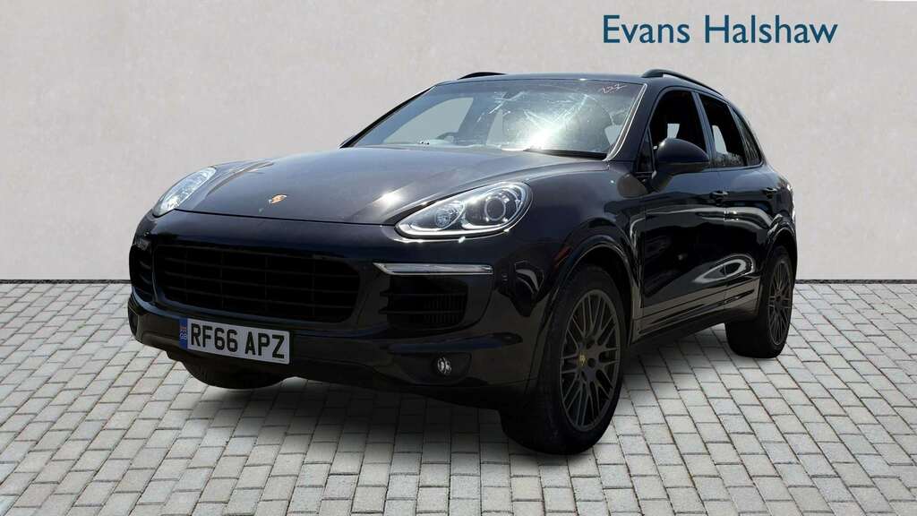 Porsche Cayenne Platinum Edition Tiptronic S 2016 Black #3