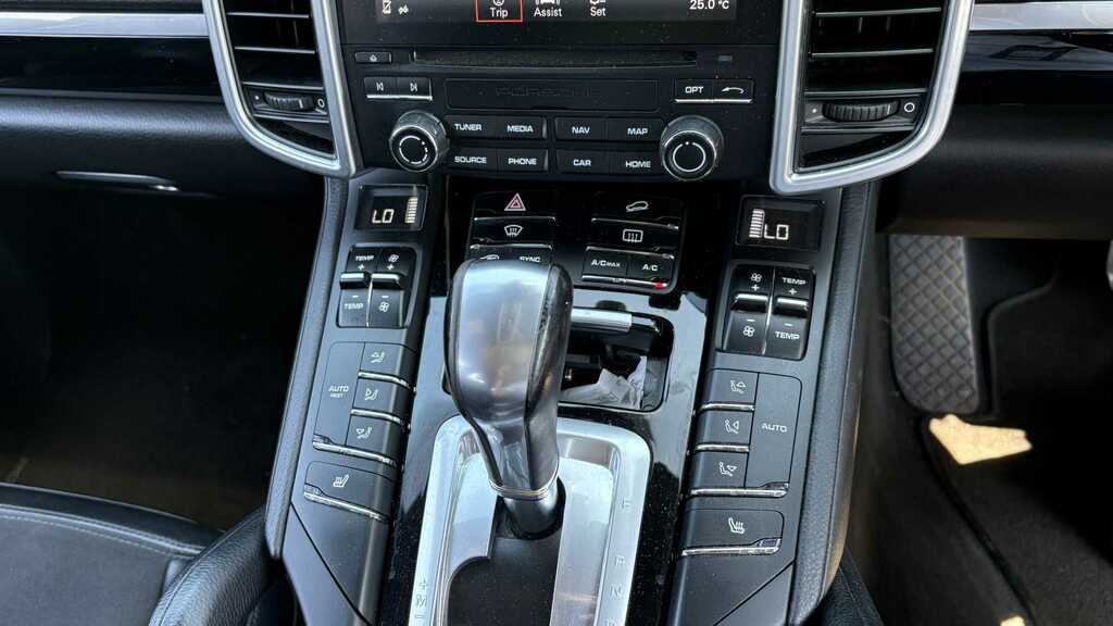Porsche Cayenne Suv Black #17