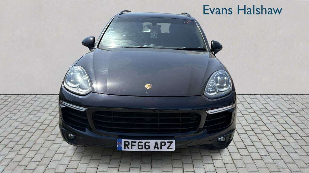 Porsche Cayenne Platinum Edition Tiptronic S 2016 Black #2