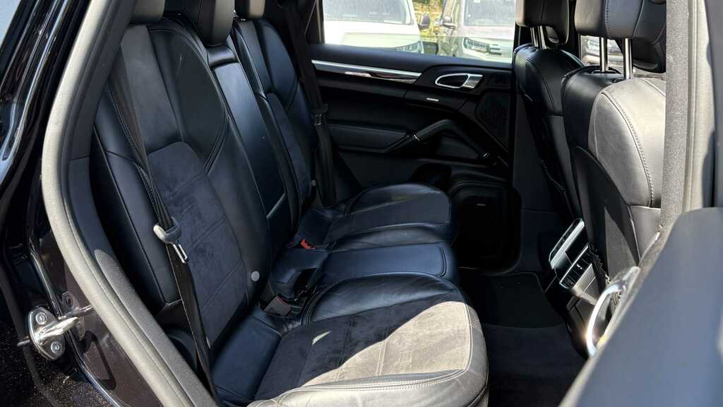 Porsche Cayenne Suv Black #9