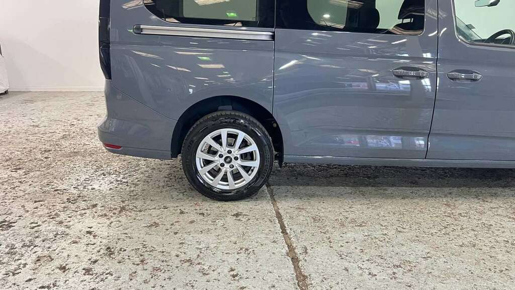 Ford Tourneo Connect Connect Active E-boost Red #17