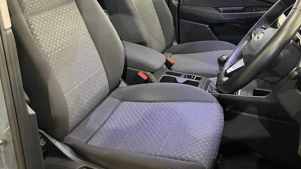 Ford Tourneo Connect Connect Active E-boost Red #29