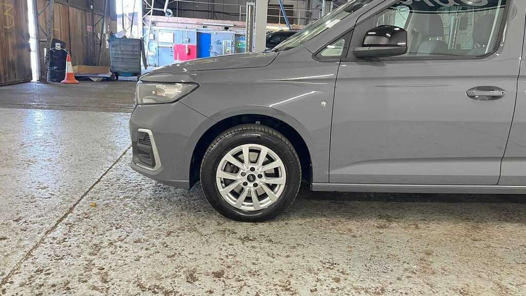 Ford Tourneo Connect Connect Active E-boost Red #15