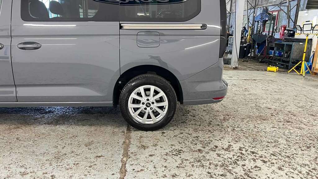 Ford Tourneo Connect Connect Active E-boost Red #16