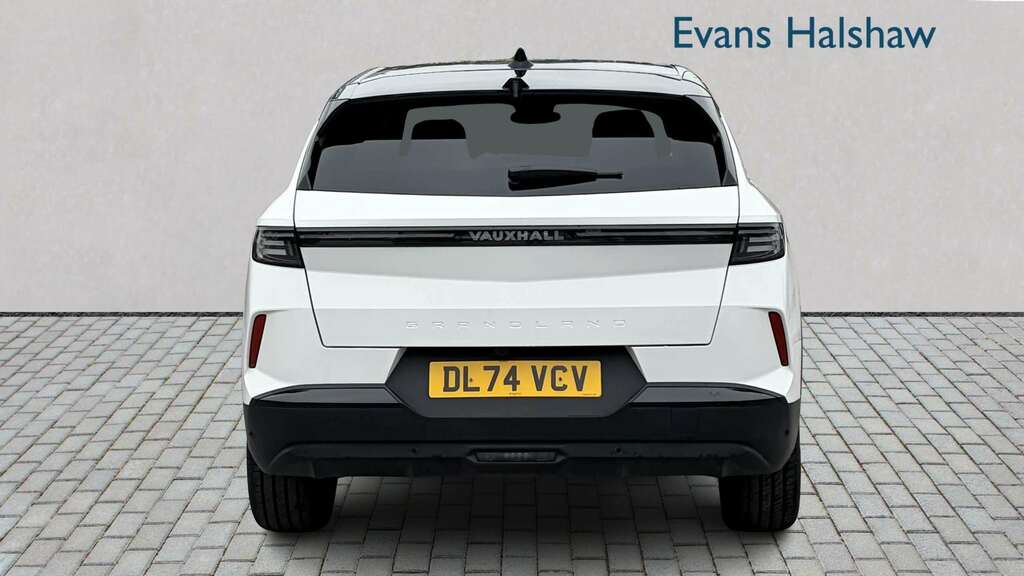Vauxhall Grandland 1.2 Hybrid 136 Ultimate E-dct6 Pan Roof 20 DL74VCV White #2