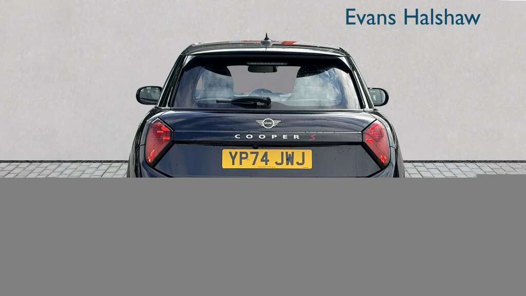 Mini Hatch 2.0 S Exclusive 2024 YP74JWJ Black #3