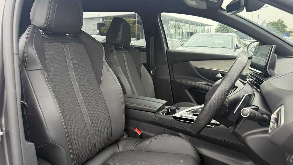 Peugeot 5008 1.5 Bluehdi Gt Eat8 2024 Grey #6