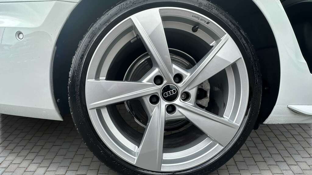 Audi A4 40 Tfsi 204 S Line S Tronic 2024 White #4
