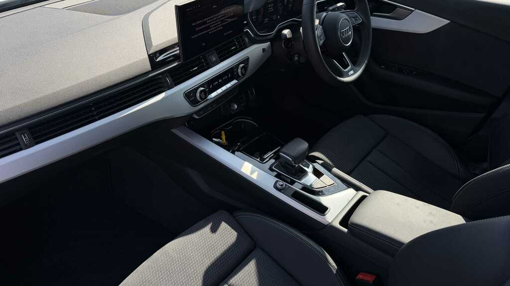 Audi A4 40 Tfsi 204 S Line S Tronic 2024 RX24ZKJ White #5