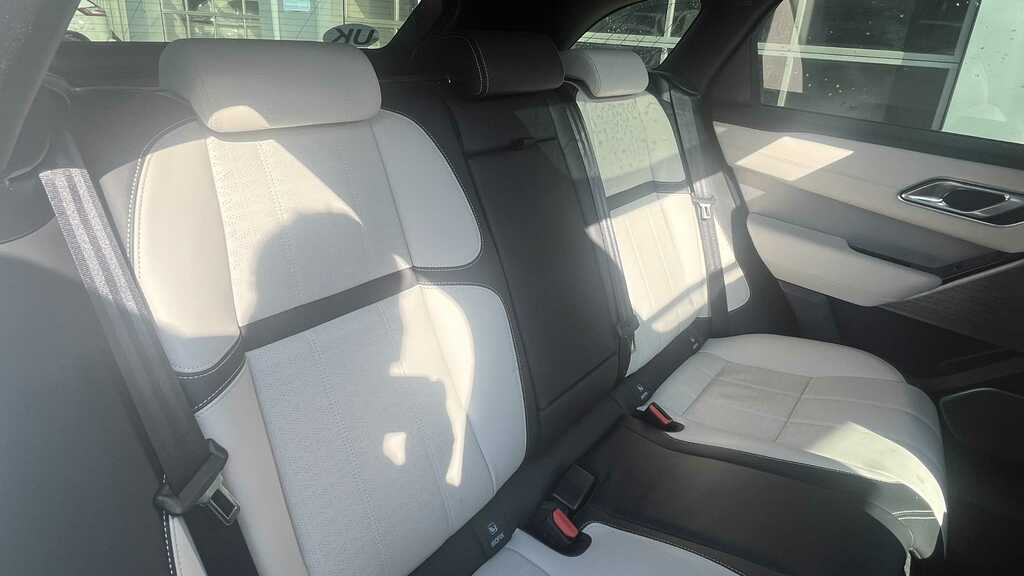 Land Rover Range Rover Velar P250 Edition Black #7
