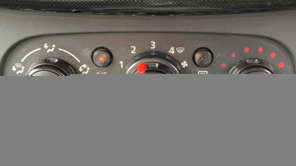 Dacia Sandero 1.0 Sce Essential White #9