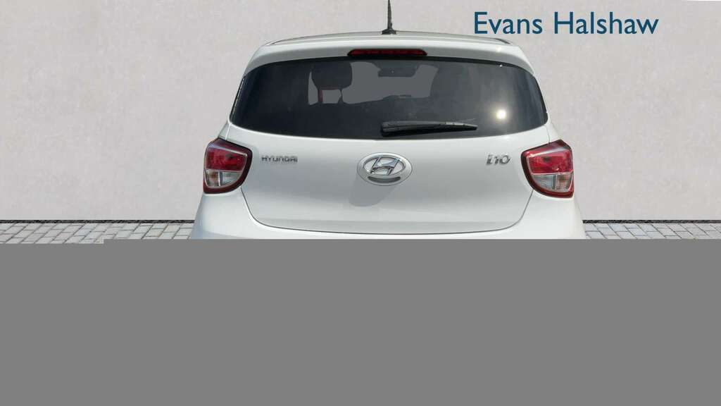 Hyundai I10 1.0 Premium 2017 White #4