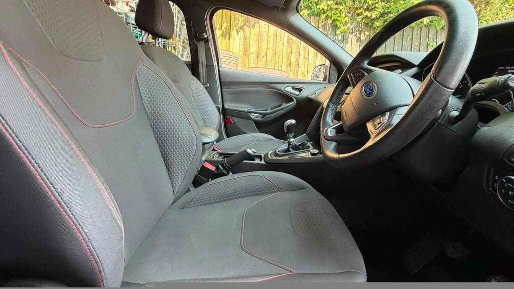 Ford Focus 1.0 Ecoboost 125 St-line 2017 DV17NNF Grey #5