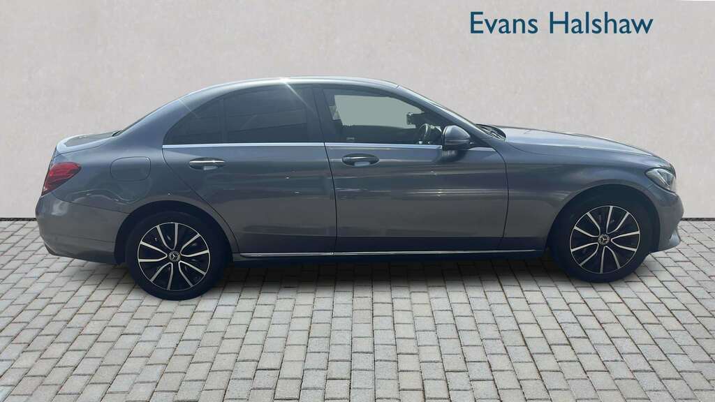Mercedes-Benz C Class C220d Se 9G-tronic 2019 KJ68KTG Grey #2