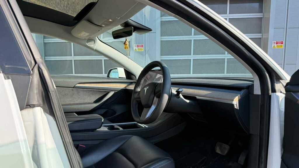 Tesla Model 3 Standard Plus 2021 MV71OZA White #4