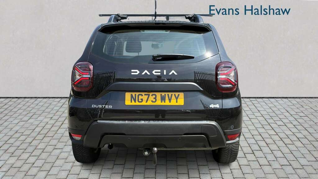 Dacia Duster 1.5 Blue Dci Expression 4X4 2024 Black #5