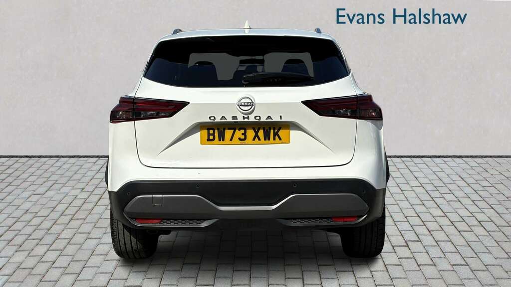Nissan Qashqai 1.3 Dig-t Mh N-connecta 2024 BW73XWK White #4