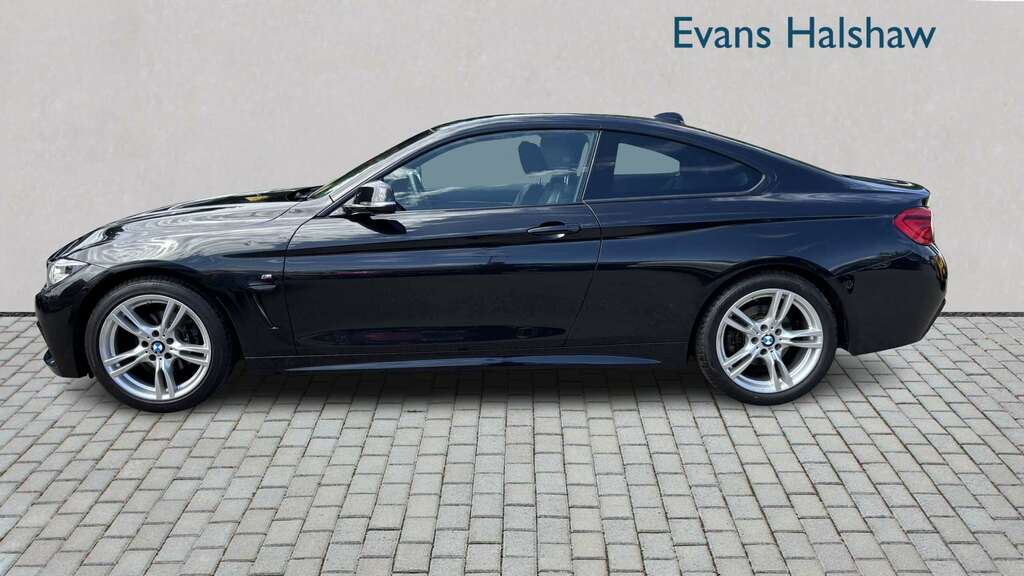 BMW 4 Series 420I M Sport Professional Media 2019 HK68YBX Black #4