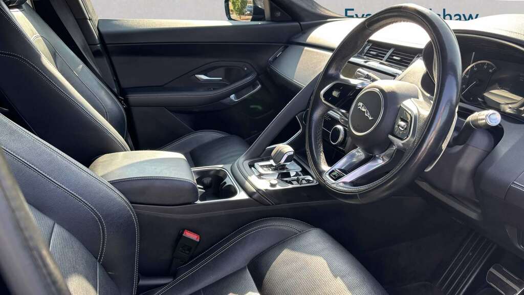 Jaguar E-Pace 1.5 P300e R-dynamic S 2021 Black #2