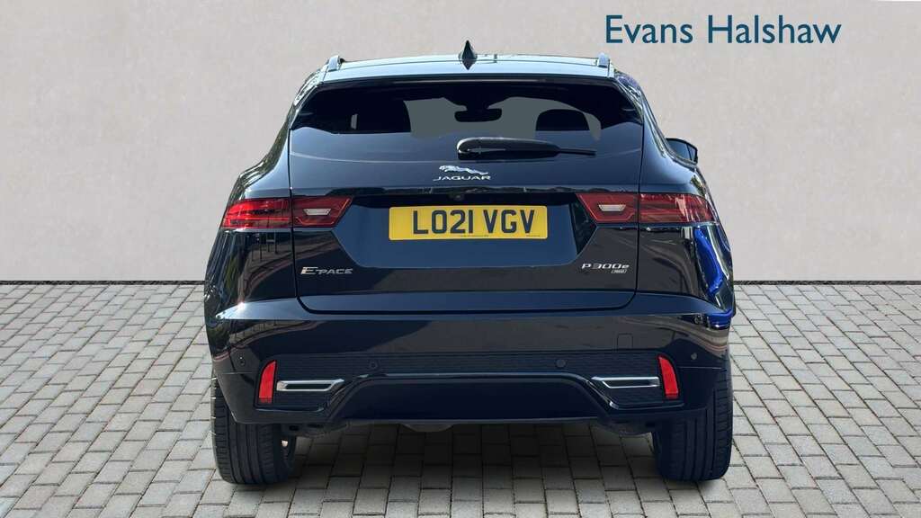 Jaguar E-Pace 1.5 P300e R-dynamic S 2021 Black #4