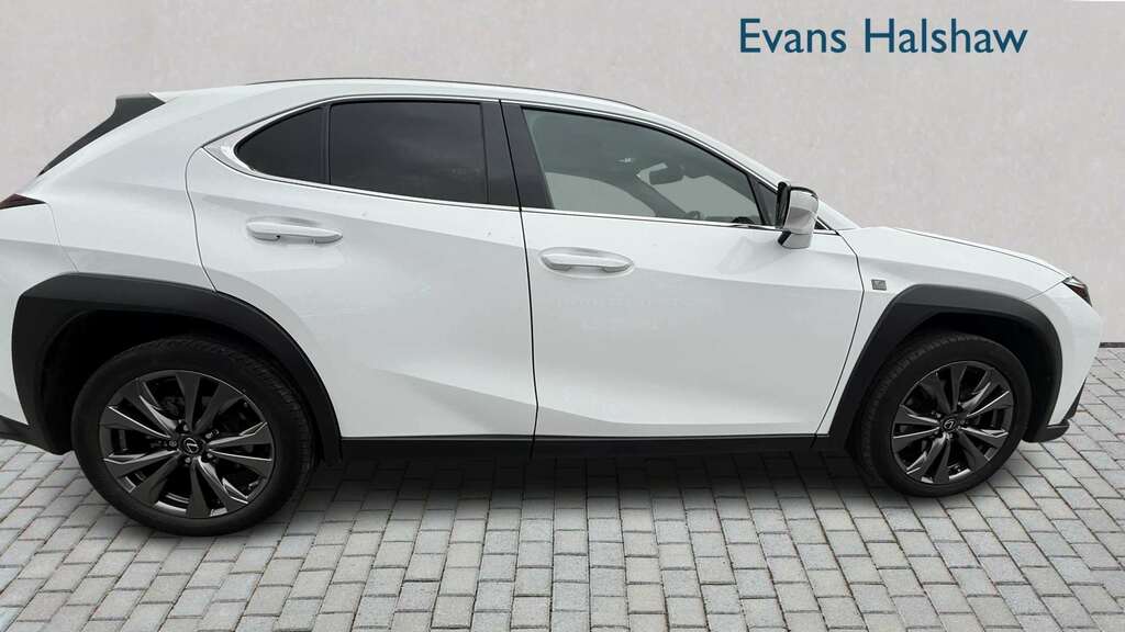 Lexus UX 250H 2.0 F-sport Design Cvt 2023 BD23HXK White #3