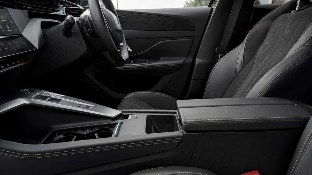 Peugeot 408 1.2 Puretech Gt Eat8 2024 Black #4