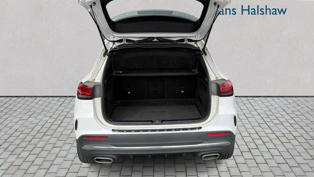 Mercedes-Benz GLA Class 200 Amg Line 2022 YE22OGZ White #6