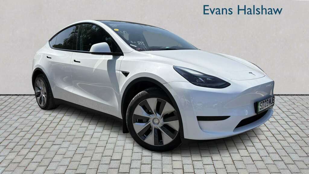 Tesla Model Y Rwd 2023 White