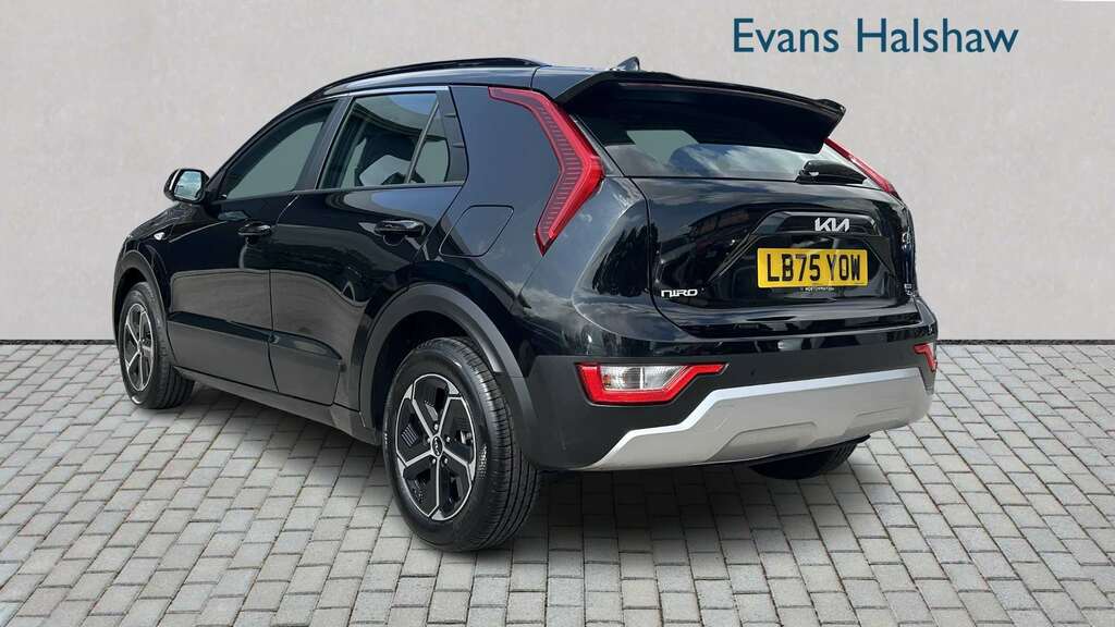 Kia Niro 1.6 Gdi 136 Hybrid Pure Dct 2025 LB75YOW Black #2
