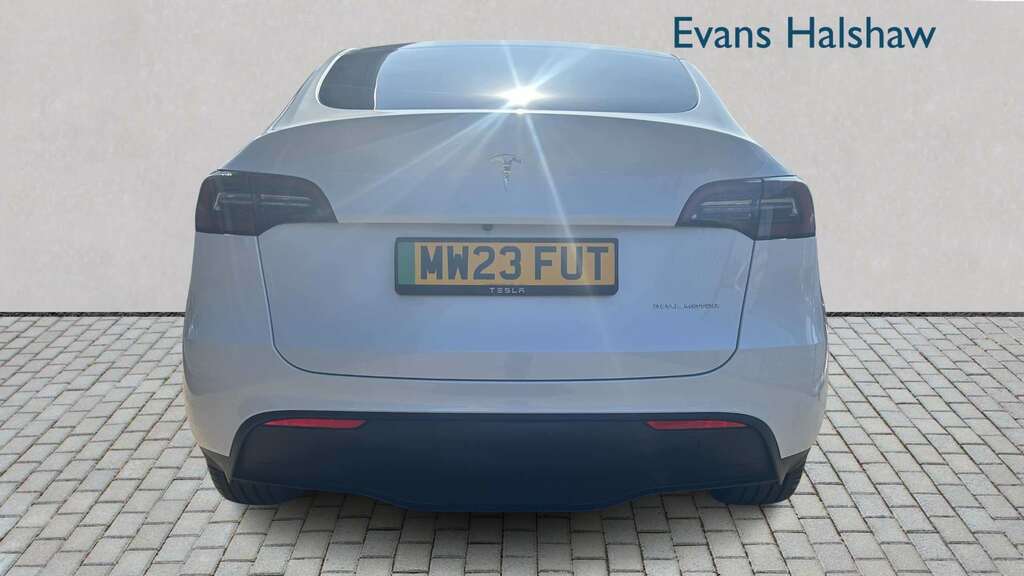 Tesla Model Y Long Range Awd 2023 MW23FUT White #5