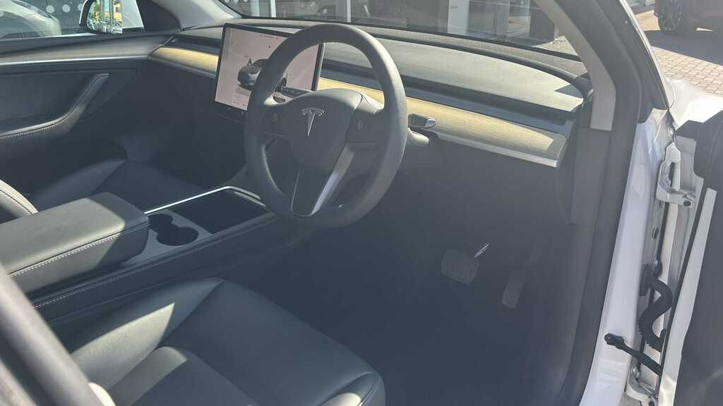 Tesla Model Y Long Range Awd 2023 MW23FUT White #3