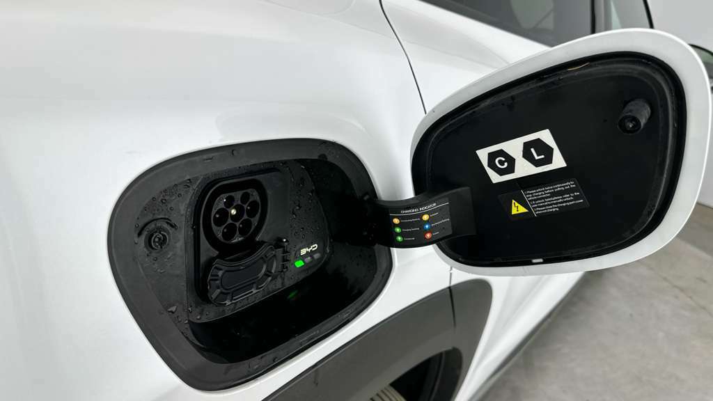 Byd Sealion 7 82.5Kwh Design Awd White #13