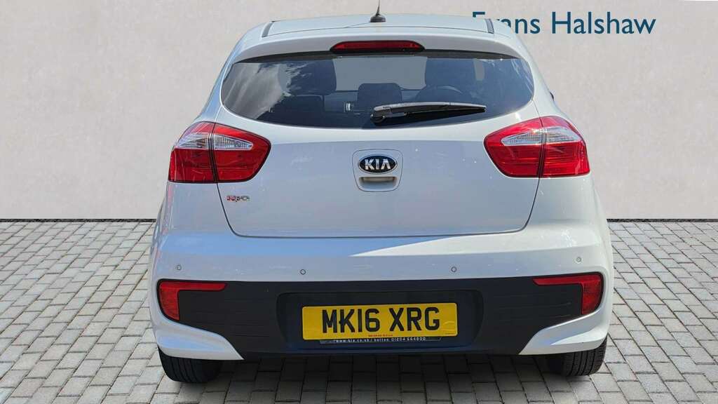 Kia RIO 1.25 Sr7 2016 White #4