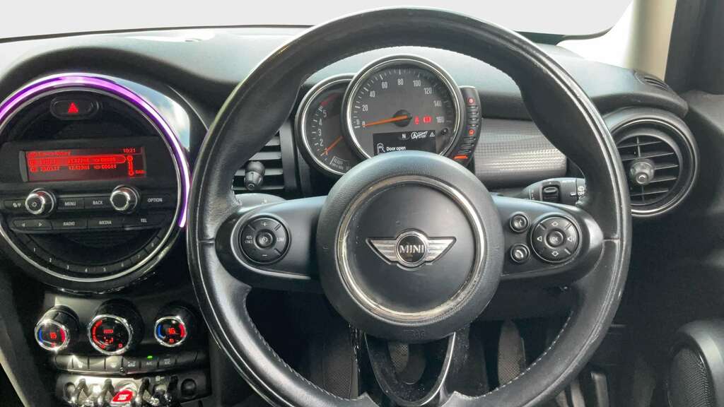 Mini Hatch 1.5 Cooper D 2016 DW16FFH Black #3