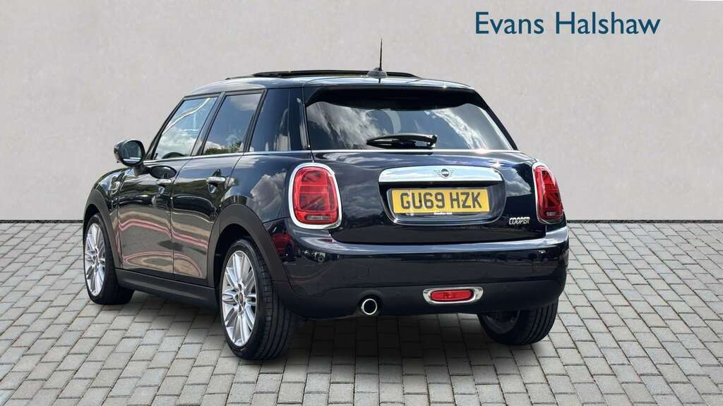 Mini Hatch 1.5 Cooper Exclusive II Nav Pack 2019 GU69HZK Black #2