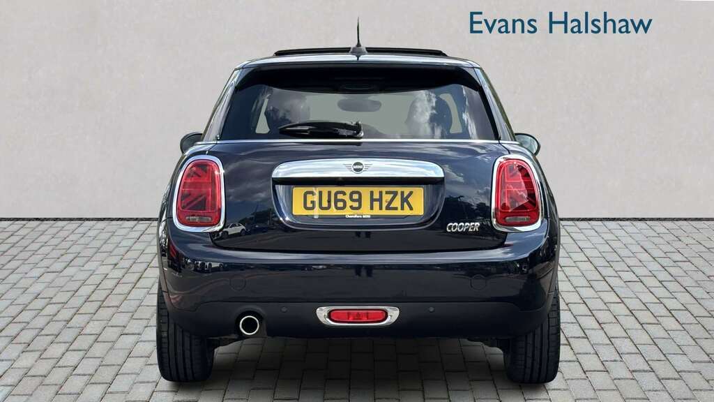 Mini Hatch 1.5 Cooper Exclusive II Nav Pack 2019 GU69HZK Black #4