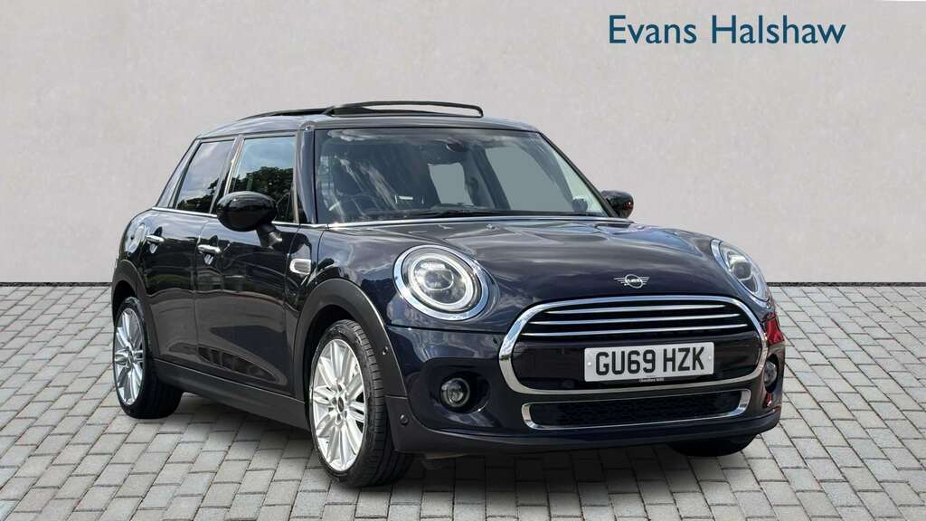 Mini Hatch 1.5 Cooper Exclusive II Nav Pack 2019 Black