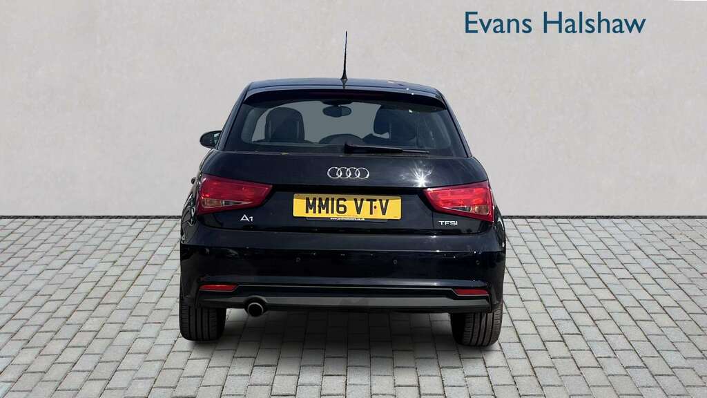 Audi A1 1.0 Tfsi Sport S Tronic 2016 Black #3