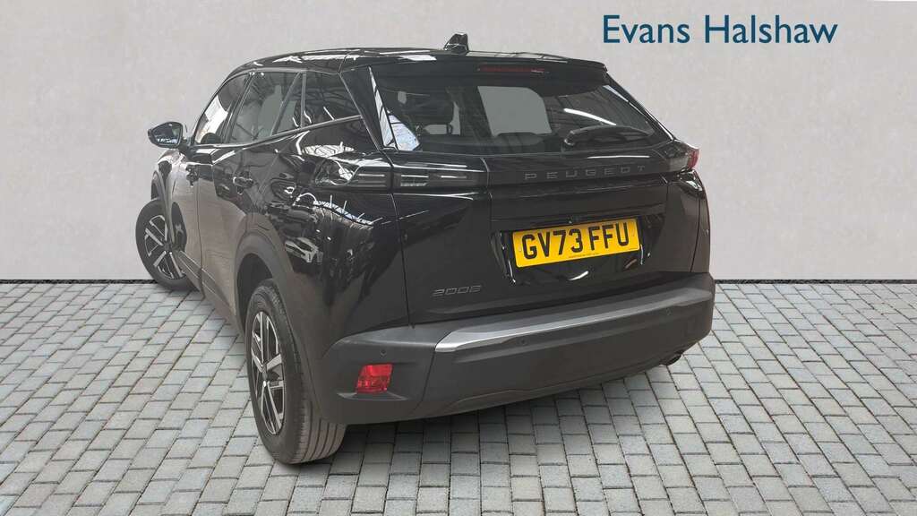 Peugeot 2008 1.2 Puretech Active 2023 Black