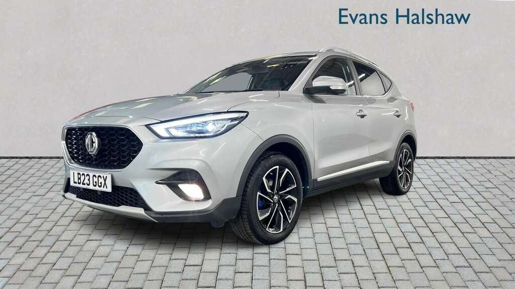MG ZS 1.5 Vti-tech Exclusive 2023 Silver #4