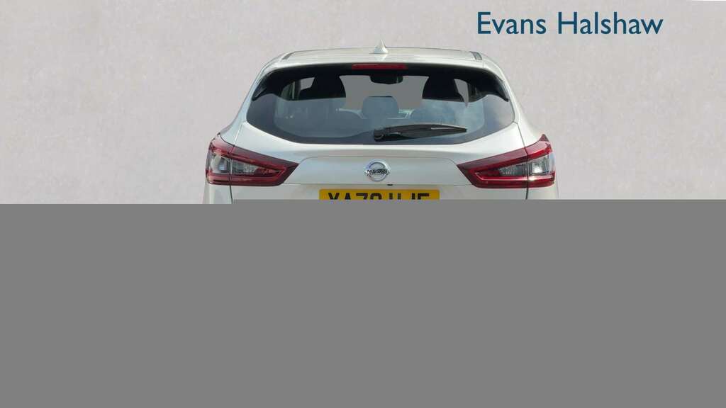 Nissan Qashqai 1.3 Dig-t 160 157 Acenta Premium Dct 2021 YA70HJE White #3