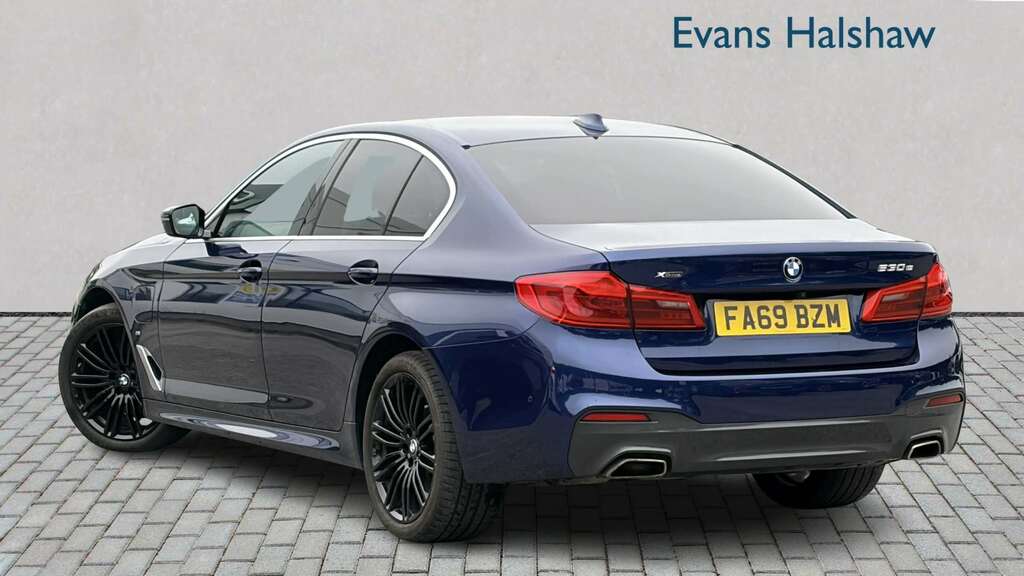 BMW 5 Series 2.0 520D M Black #2