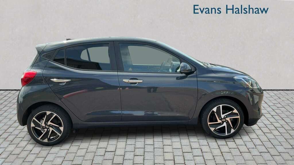 Hyundai I10 1.2 79 Premium Nav 2025 Grey #2